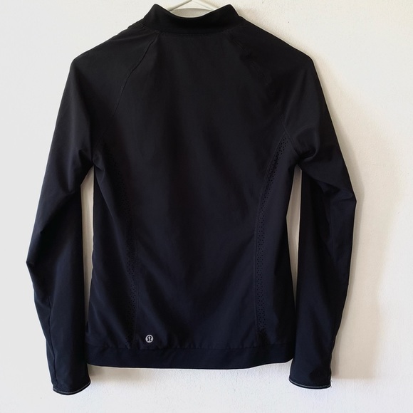 Lululemon Hit It Jacket 🍋 - Picture 5 of 9